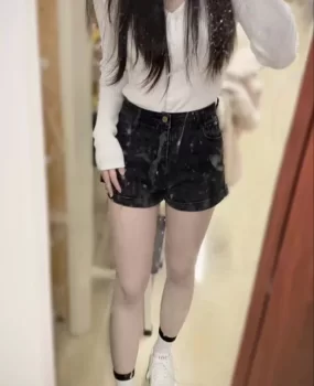 爱喷水的蛋蛋后