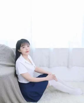 邻家小妹娇娇